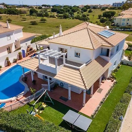 Cavi Villa
